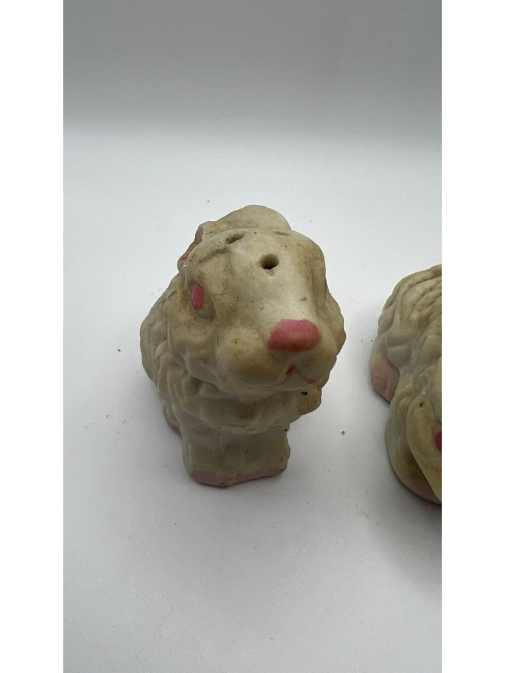 Vintage Ceramic Bunny Rabbit Salt & Pepper Shakers With Pink Accents - Collectib - Picture 3 of 8